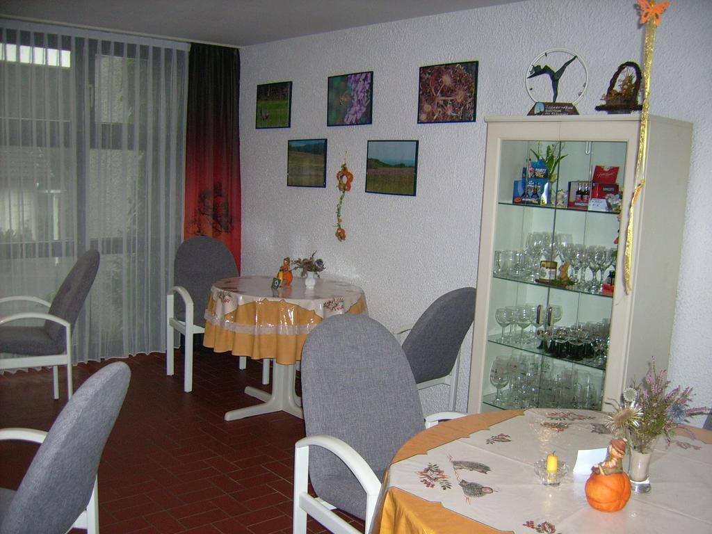 Gaestehaus Hochrhoenblick Schönau an der Brend Δωμάτιο φωτογραφία