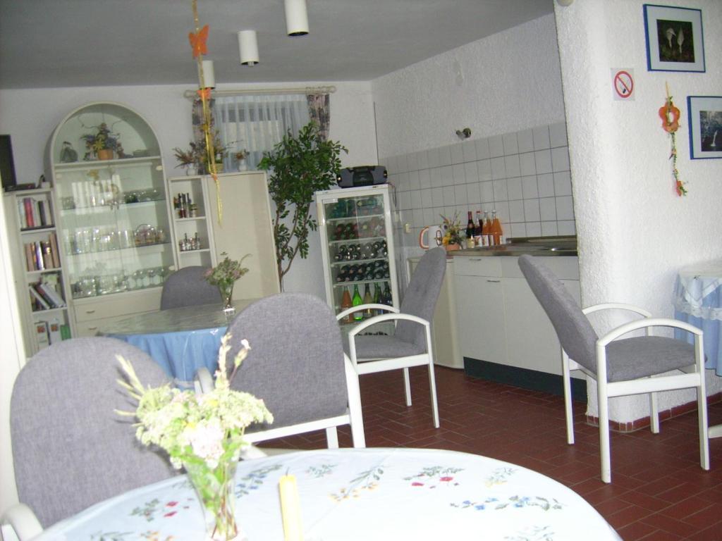 Gaestehaus Hochrhoenblick Schönau an der Brend Εξωτερικό φωτογραφία