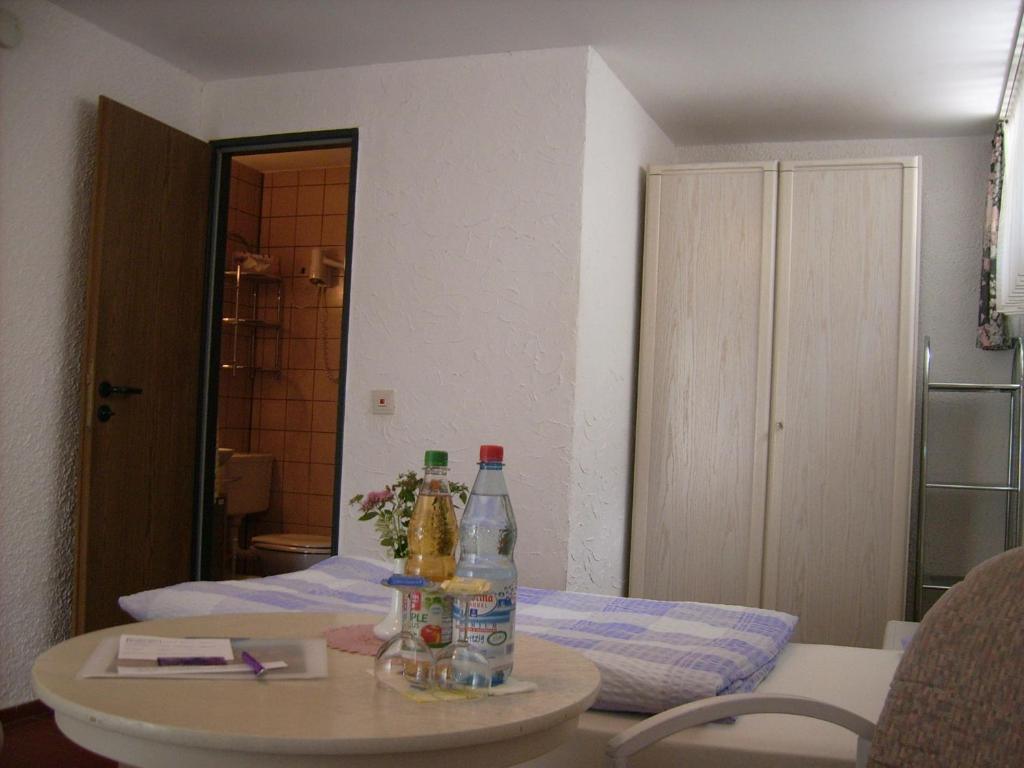 Gaestehaus Hochrhoenblick Schönau an der Brend Δωμάτιο φωτογραφία
